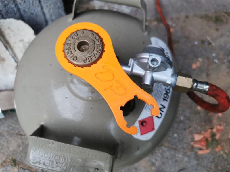 Key for gas cylinder / Schlüssel für Gasflasche