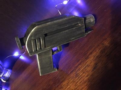 DC-17 Blaster Pistol(Star Wars The Clone Wars)
