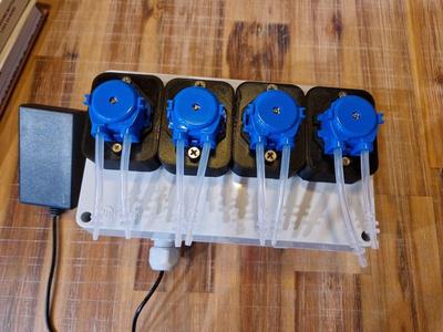 Peristatic pump holder