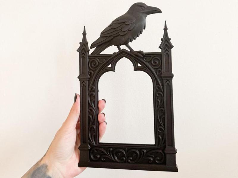 Gothic Raven Frame Ornate Cathedral Dark Altars 