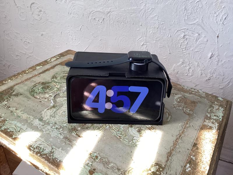 iPhone Standby mode charger with Apple Watch charger