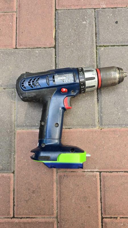 Makita 18v LXT battery to 14.4V RIDGID and AEG tool