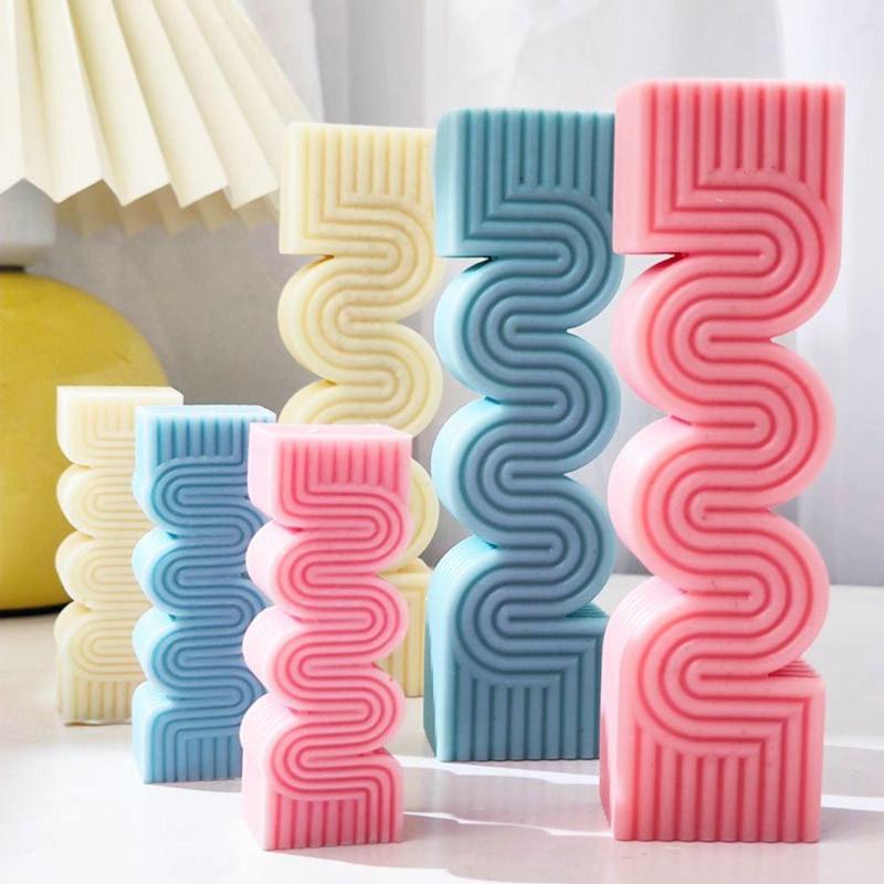 S-shaped silicone spiral candle mold