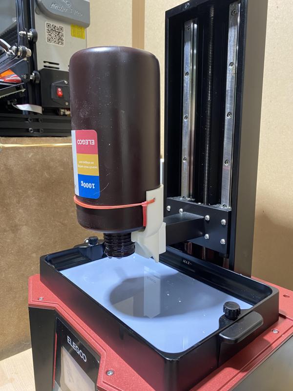 ELEGOO Saturn 2 drip holder for 1kg and 500g resin bottles