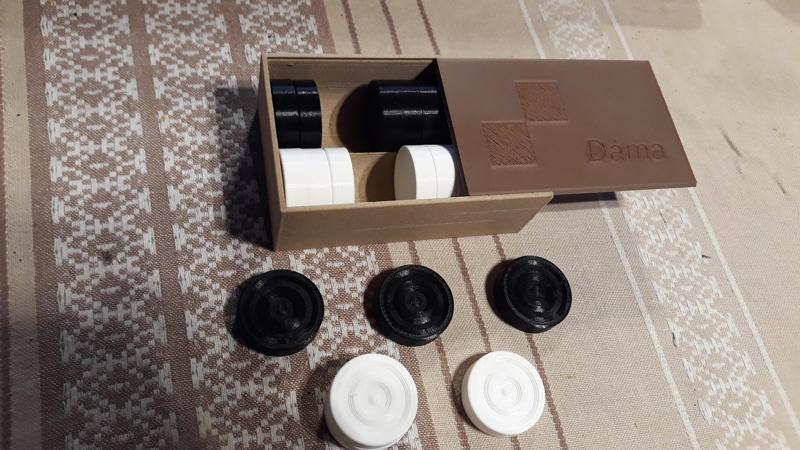 Draughts, Checkers, Dáma