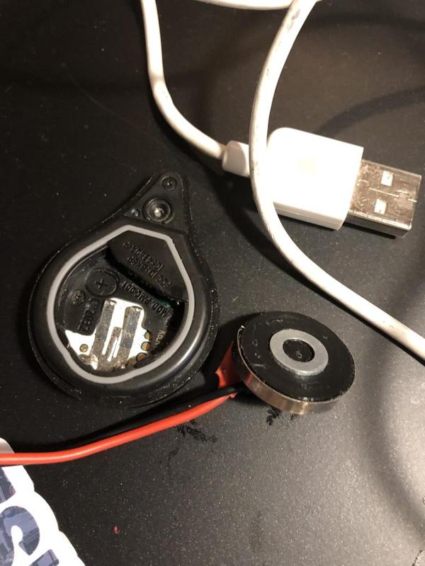 CR2032 adapter for Pokemon Go+ on powerbank (non-destructive)