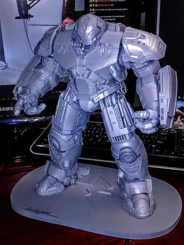 Avengers Hulkbuster