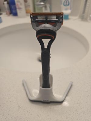 Razor stand
