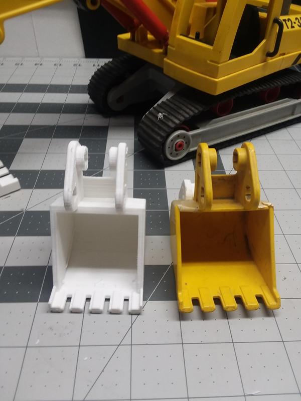 Construct Toys Excavator Bucket