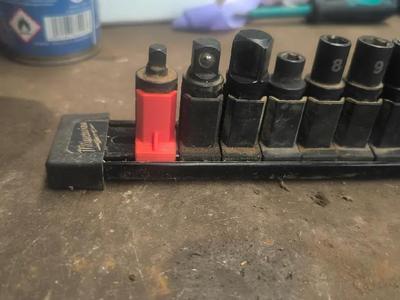 Milwaukee Insider Socket Holder for Milwaukee Rail