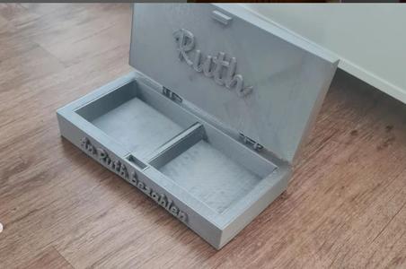money box with lid