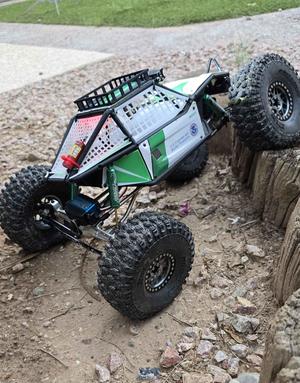 Axial Capra rear side window net mesh