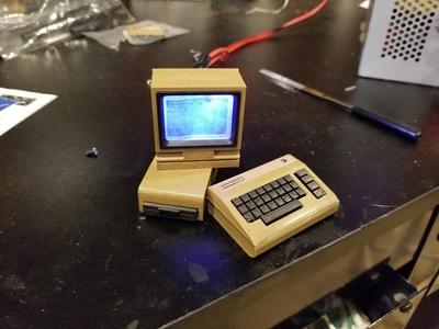 Mini Commodore 64 1702 monitor with LED provision