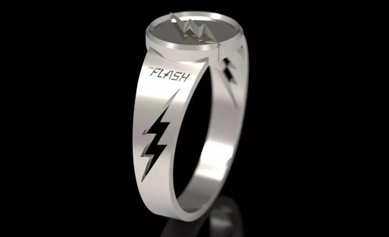 The flash 7 silver ring