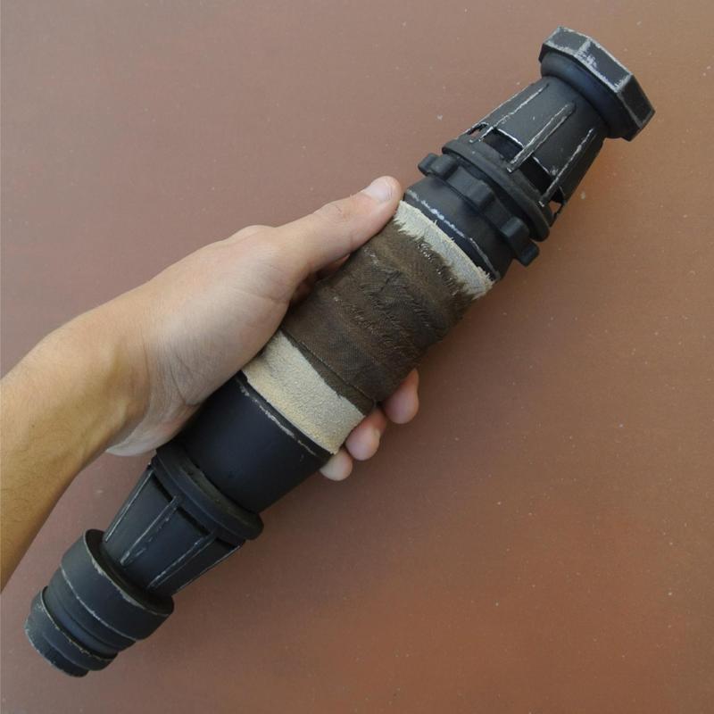 Rey's yellow lightsaber - Star Wars the rise of Skywalker