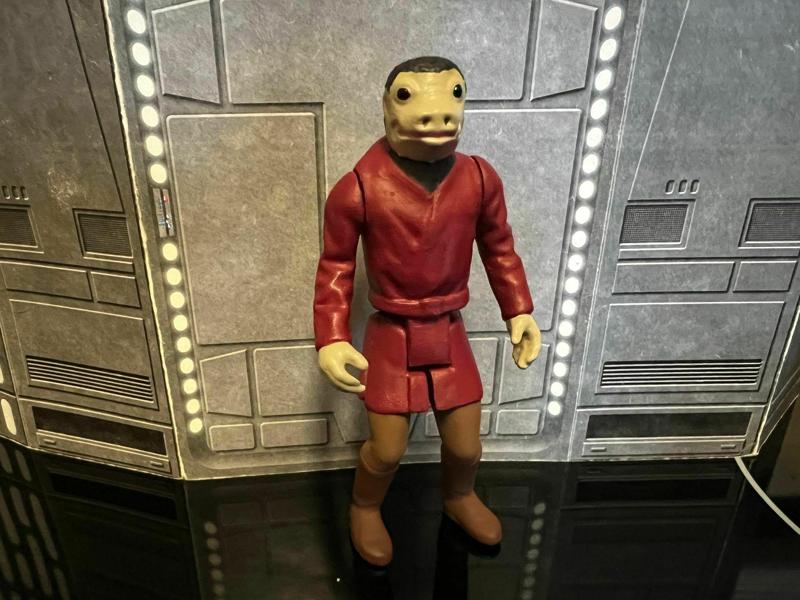 STAR WARS VINTAGE ZUTTON ACTION FIGURE, CANTINA ALIEN CUSTOM KENNER, HASBRO, 3.75", 1/18, 5POA