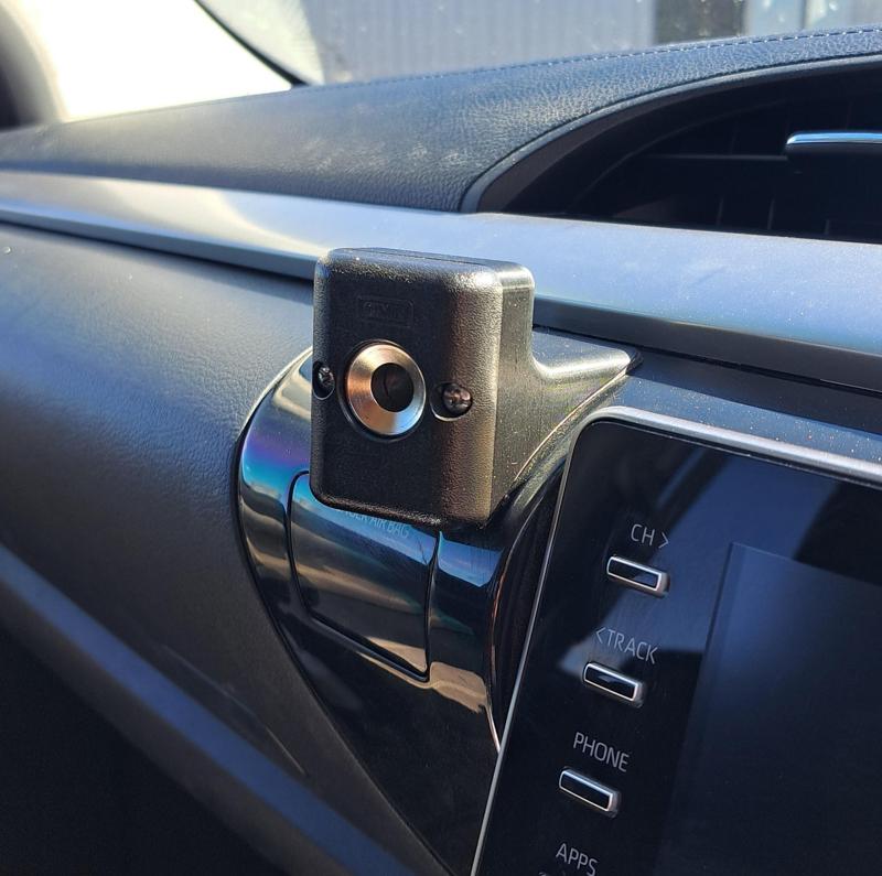 Toyota Hilux UHF mic handpiece angled dash mount N80