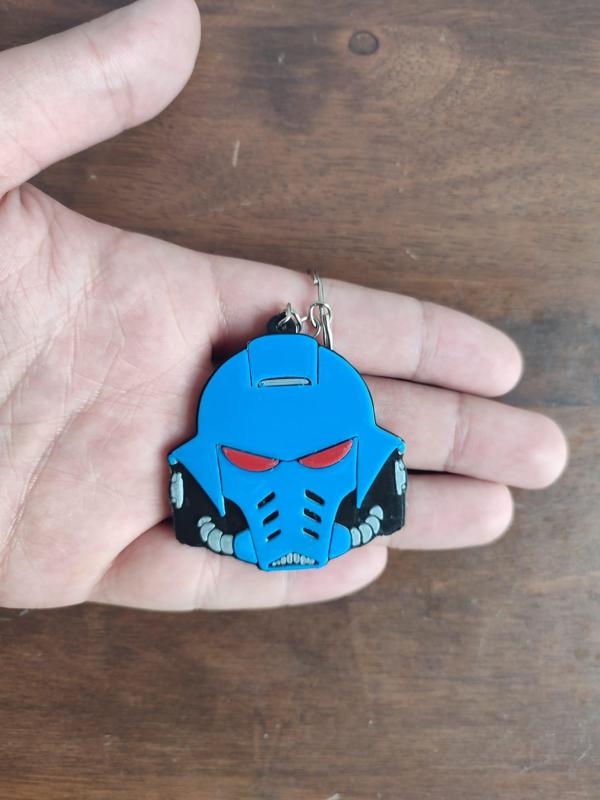Space Marine helmet keychain