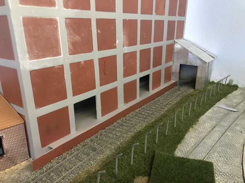 Belvolet fence posts