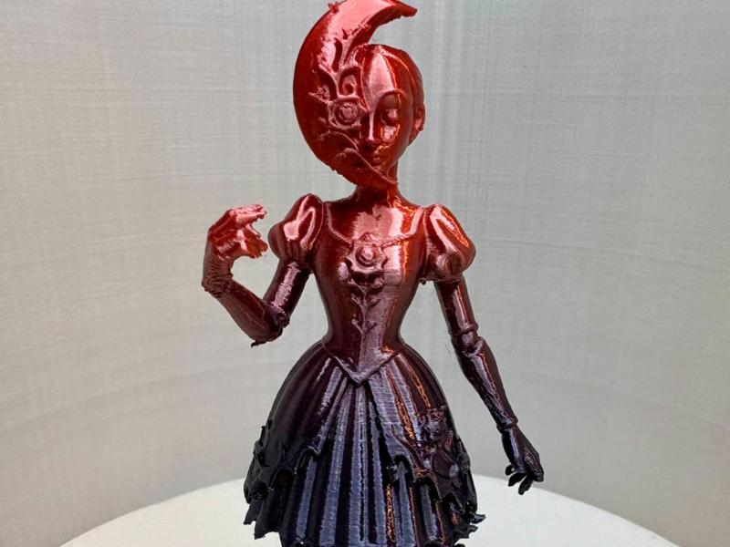 The Crescent Rose Maiden