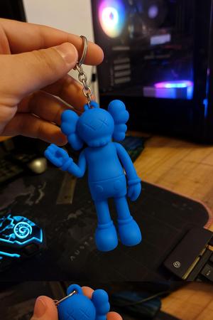 Kaws Greeting Keychain