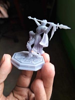 Hive Knight — 3D Printable Miniature (Presupported)
