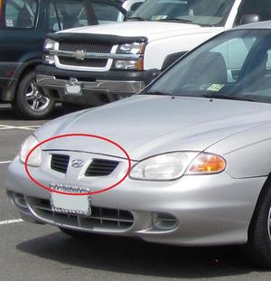 19998-2000 hyundai elentra front grille
