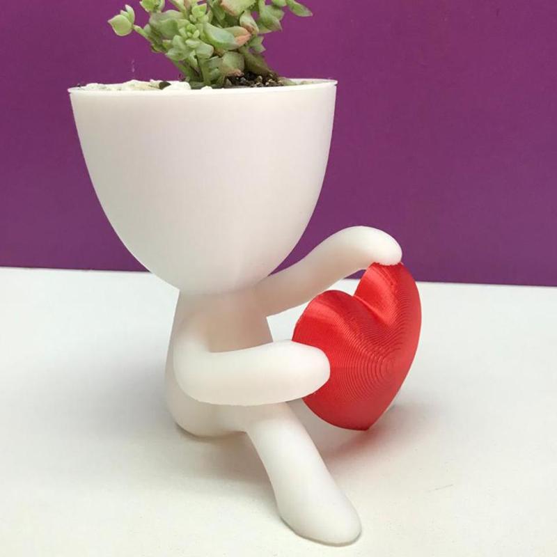 Robert pot with heart