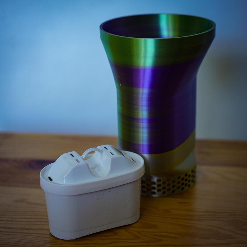 Travel water filter holder