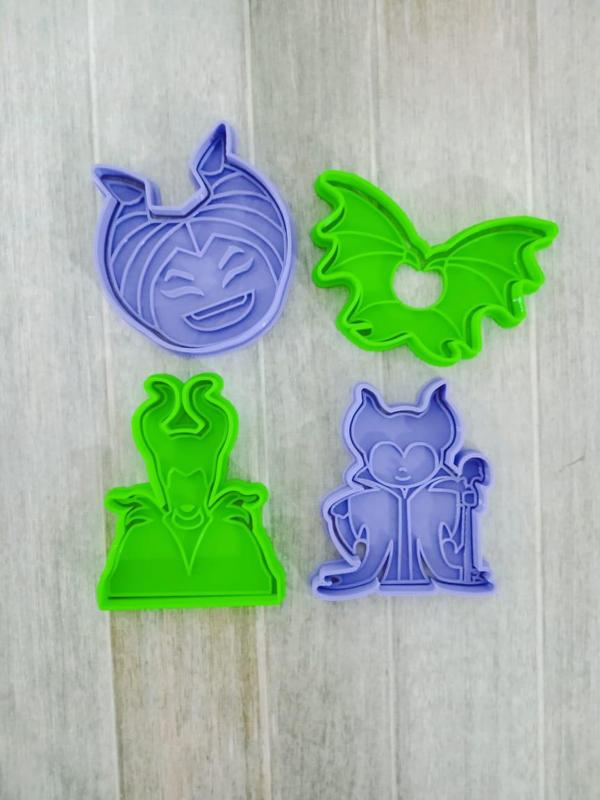 DISNEY VILLAINS COOKIE CUTTER KIT X4 COOKIE CUTTERS