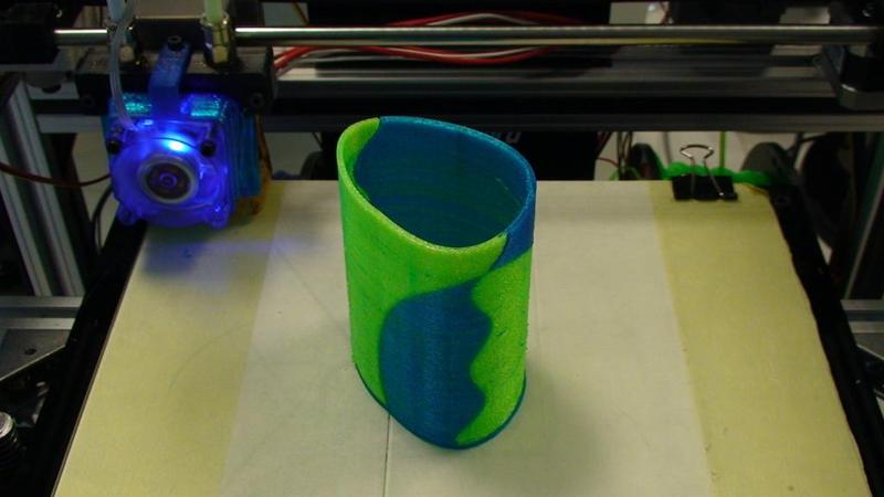 Pen pot Multiple extruders