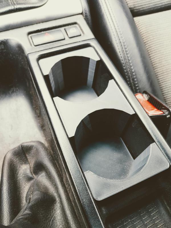 BMW 3-series E46 Cupholder