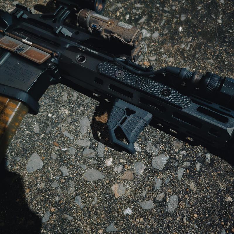 TONI SYS. M-Lok Short Vertical Grip