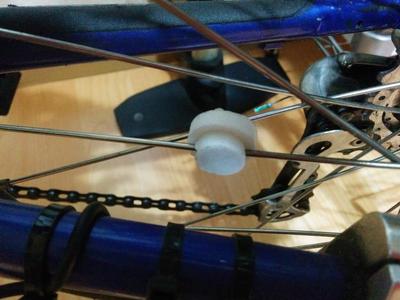 spoke magnet holder