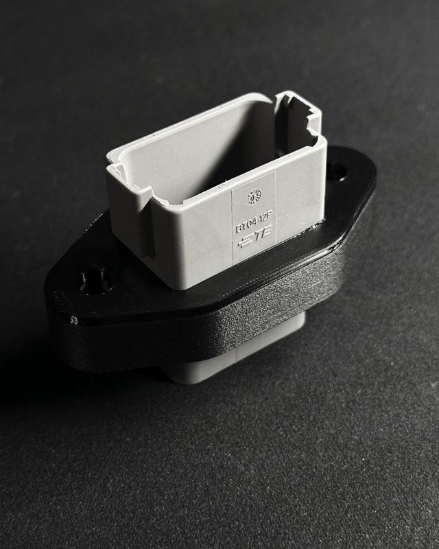 Flange Adapter for DT04-12PA