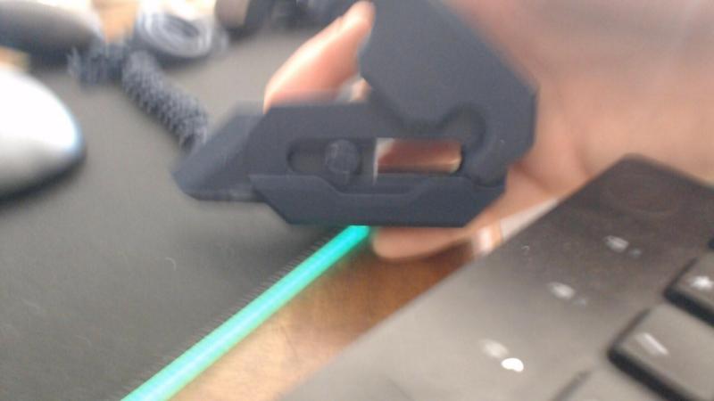 TIKTOK GRAVITY KNIFE FIDGET TOY