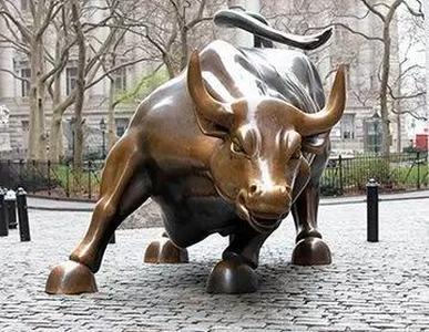 CHARGING BULL