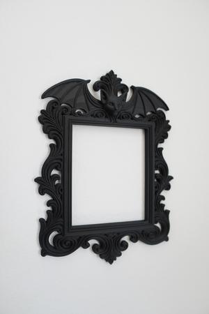 Gothic Bat Frame STL 3MF | Vampire Style Picture Frame 3D Print Model | Dark Occult Wall Decor