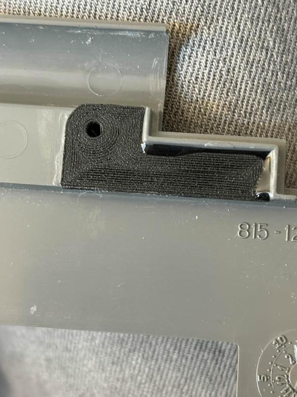 PowerBook 140/170 Faceplate Screw Mount