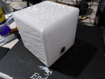 LED cube lamp (textured, parametric, 9V battery)