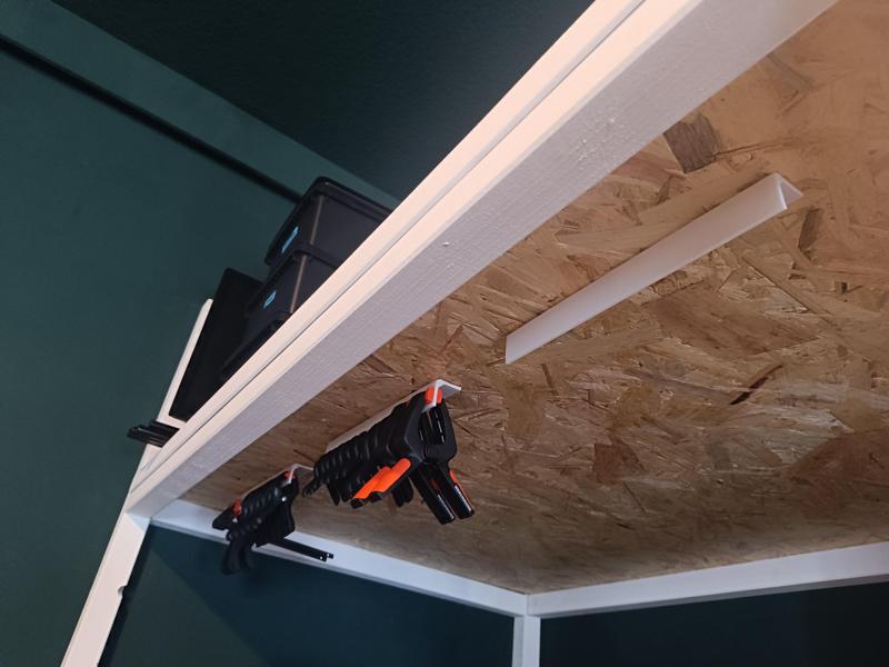 The angle - your clamp (parking lot)