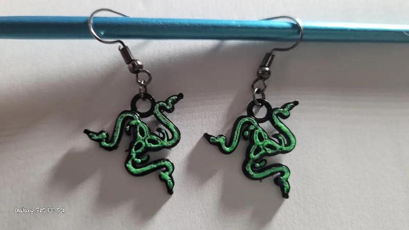 boucle d'oreille razer   