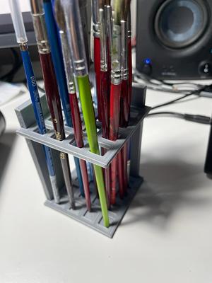 Brush Holder 2