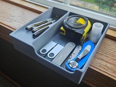Simple Desk Tray