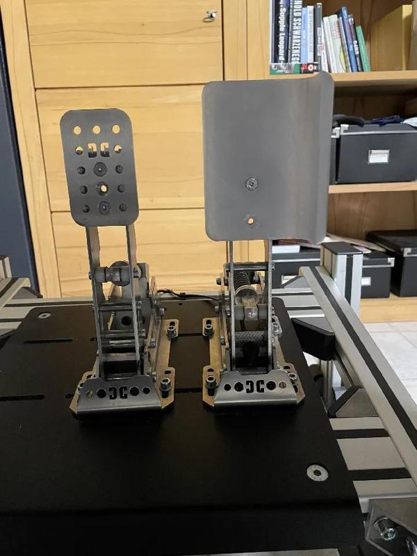 DC pedal - accelerator plate with foot stop   