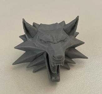 Witcher Medallion (2007 version) 45 degrees stand