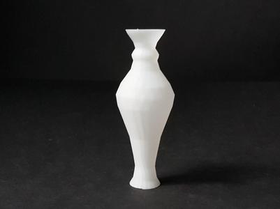 Low poly vase