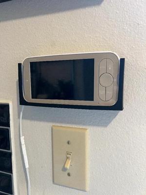 Infant Optics DXR-8 Pro Wall Mount   
