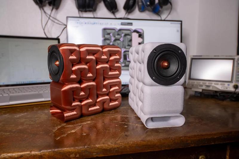 Hilbert Reflex Speakers   