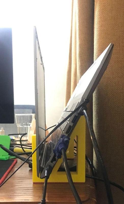 notebook vertical support